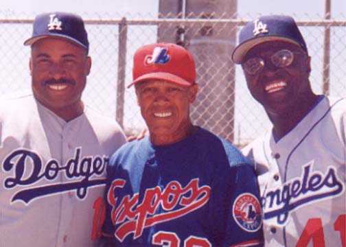 Photo of Ron Jackson, Maury Wills, & Lou Johnson